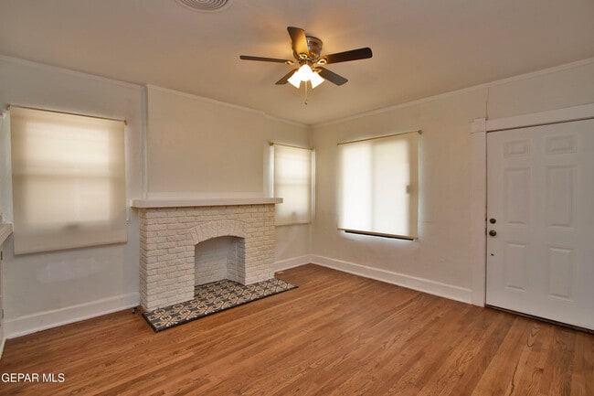 Building Photo - 1703 E Rio Grande Ave