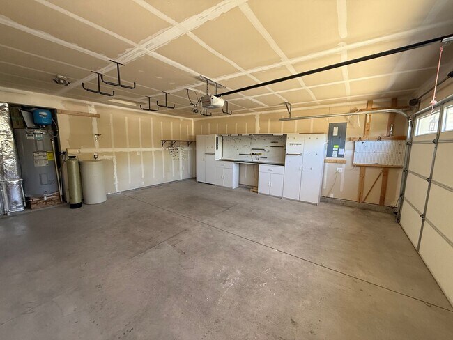 Building Photo - Beautiful Meridian Home in Prime Location Near The Village, Parks & Schools