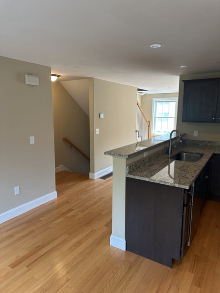 Building Photo - 0 Cardigan Ct