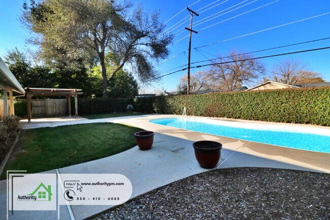 Building Photo - 2378 Castlewood Dr