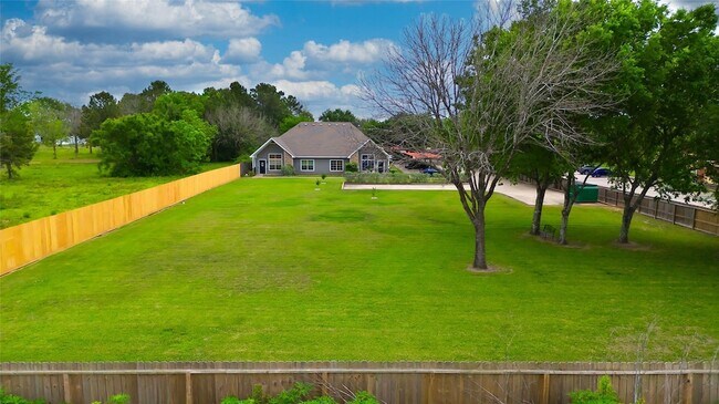 Building Photo - 770 Hunt Rd