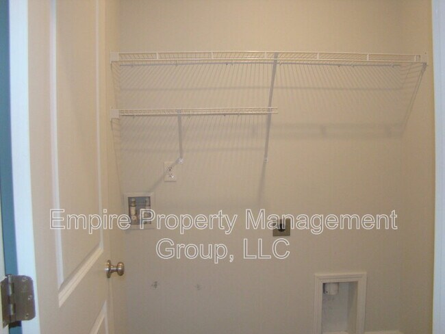 Building Photo - 1326 Montford Dr