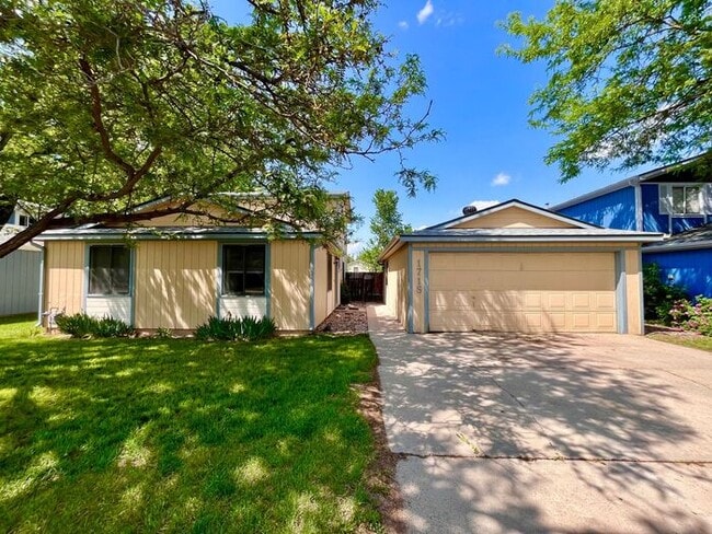 Building Photo - 3 Bed 2 Bath Close to Hughes Staduim