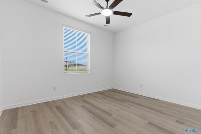 Building Photo - 104 Cavern Ct