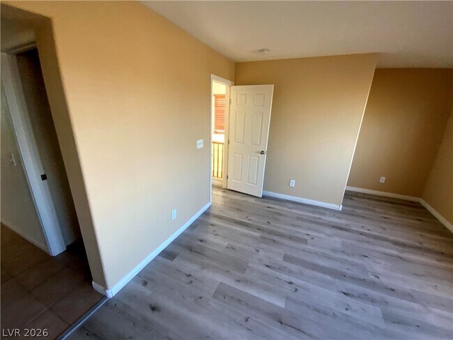 Building Photo - 1182 Enzo Ave