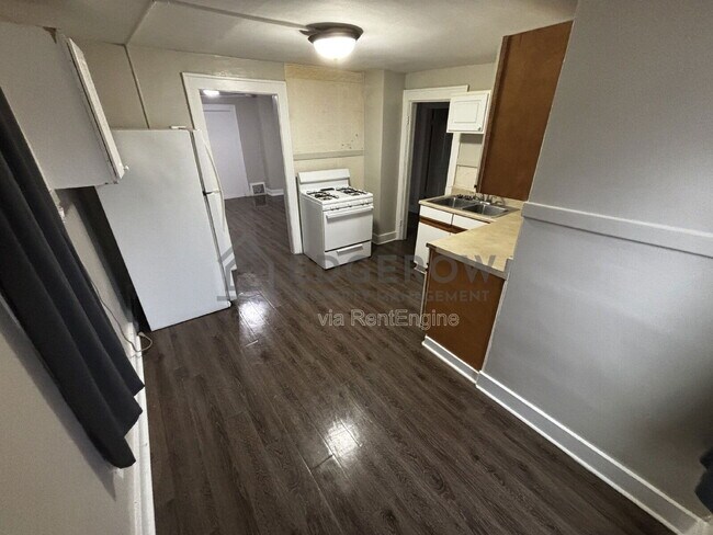 Building Photo - 1263 College Ave NE