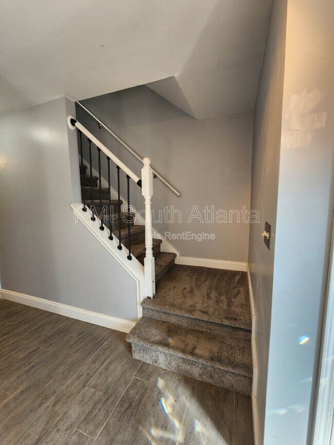 Building Photo - 2085 Winding Crossing Trail