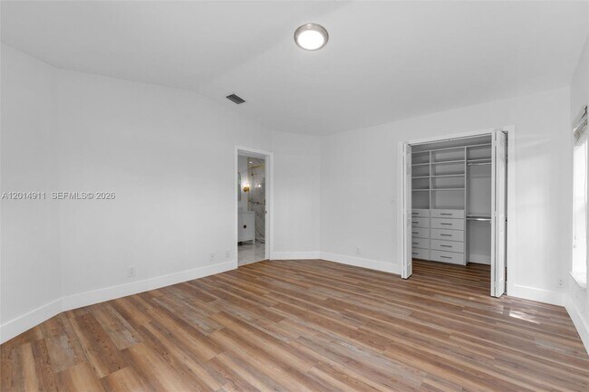 Building Photo - 8113 SW 157th Ct