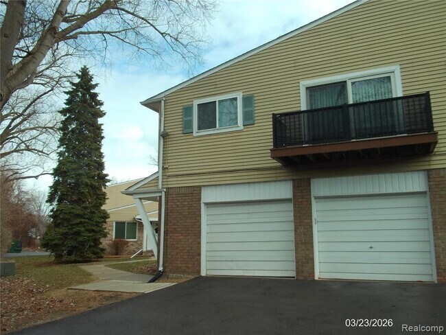 Building Photo - 24495 Quad Park Ln