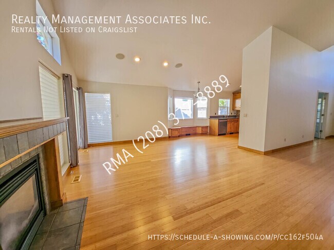 Building Photo - Beautiful and Spacious 2 Bedroom, 2 Bathro...