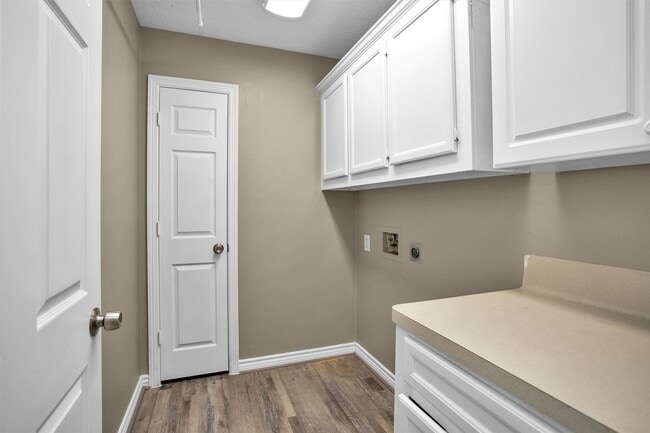 Building Photo - 13068 Hydra Ct