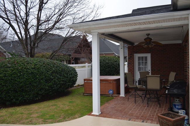 Building Photo - 408 Ashby Park Ln