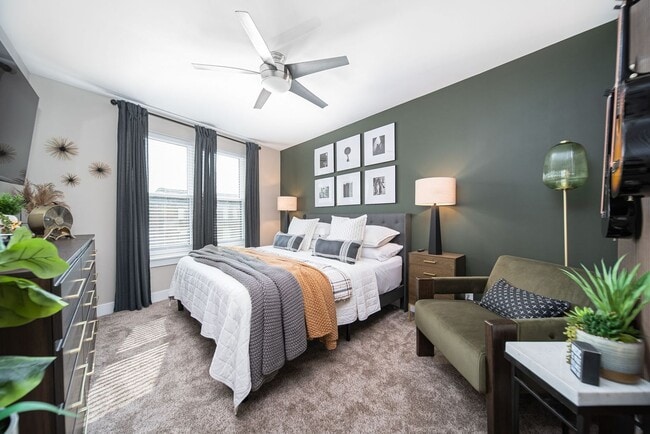 Primary Photo - Fully Furnished 1 Bedroom in the heart of ...