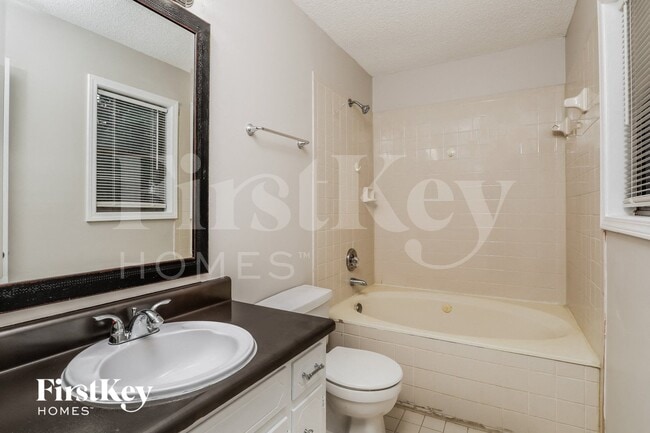 Building Photo - 1349 Millstream Trail NW