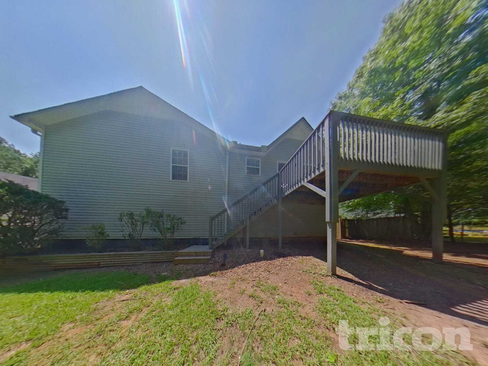 Building Photo - 708 Newport Dr
