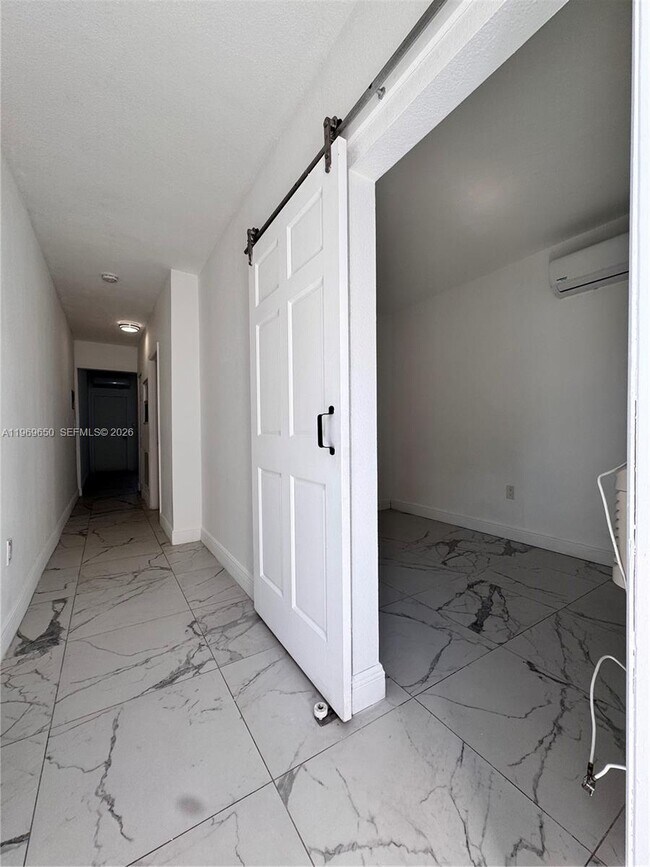 Building Photo - 903 80th St