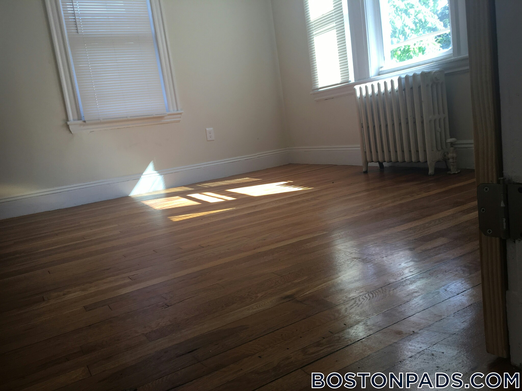 Building Photo - 12 Logan St