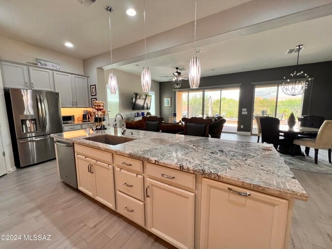 Building Photo - 13289 N Rainbow Cactus Ct