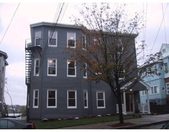 Building Photo - 78 Franklin Ave
