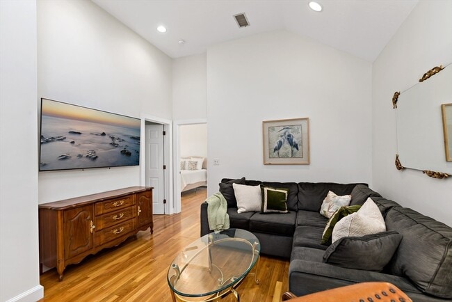 Building Photo - 1 Little Smelt Pond Rd