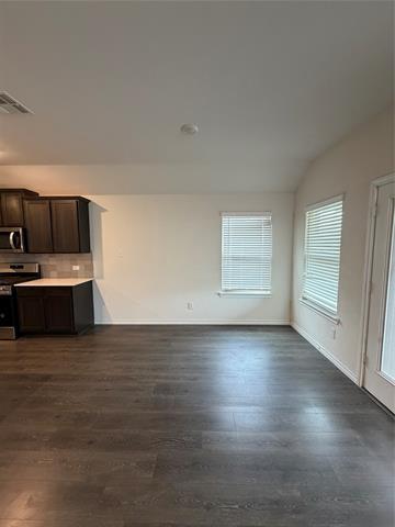 Building Photo - 227 Mockingbird Wy