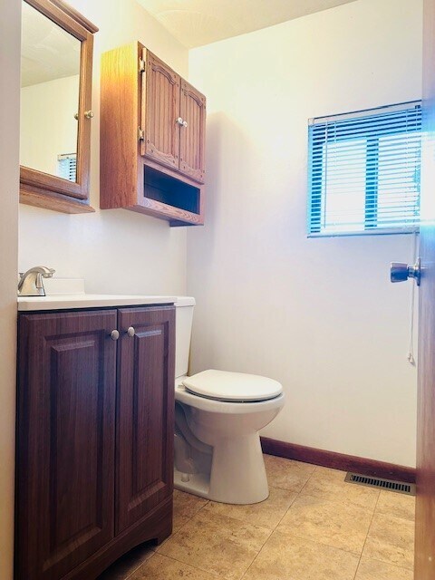 Building Photo - 1805 Monroe St