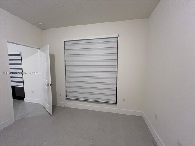 Building Photo - 8167 NW 41st St