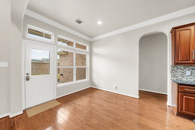 Building Photo - 6118 Berwick Ln