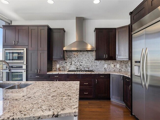 Building Photo - 1065 Peachtree St NE