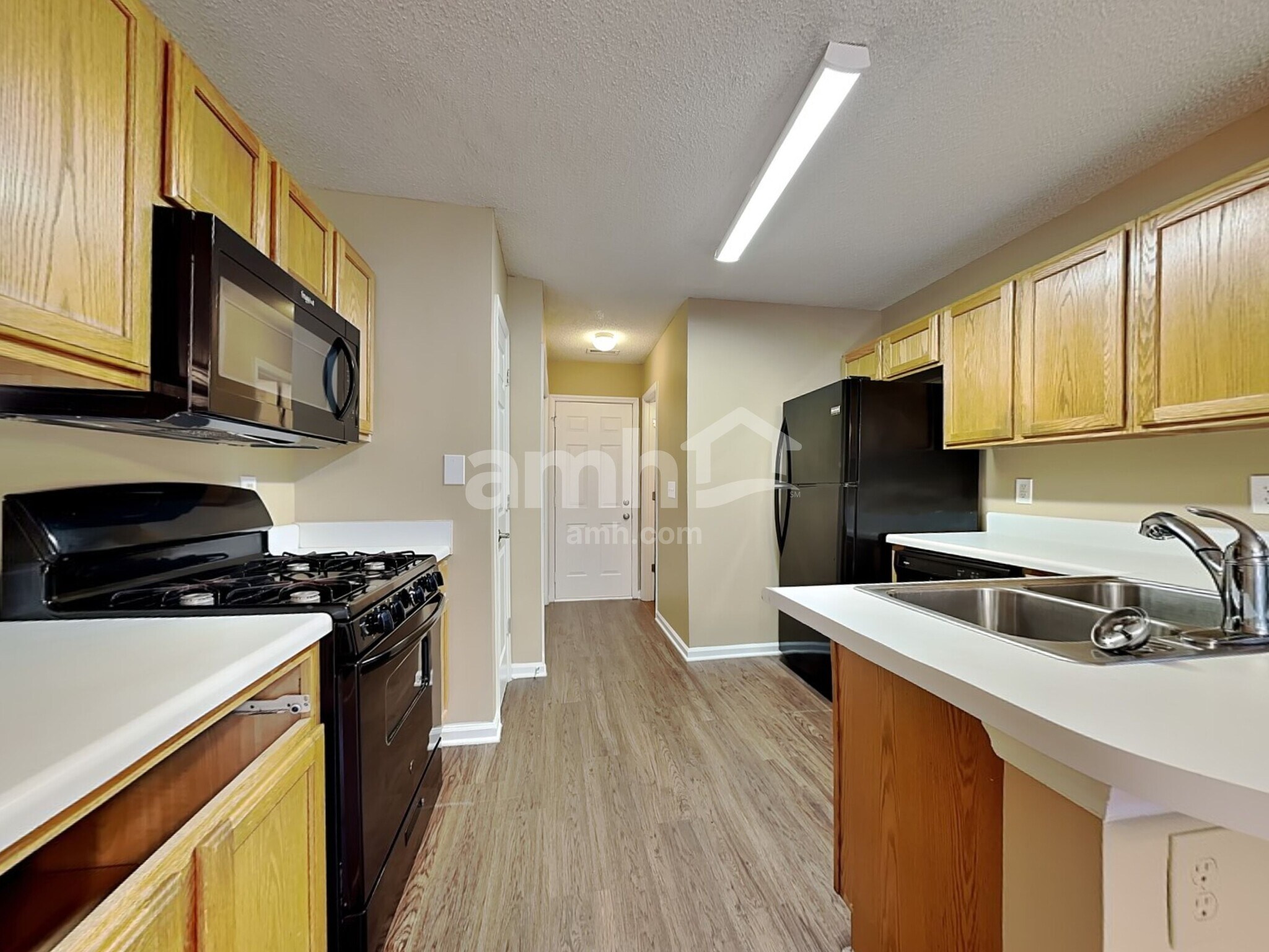 Building Photo - 4220 Lake Woodard Dr