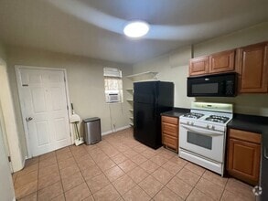 Building Photo - Liberty Park One Bedroom Single Family Hom...