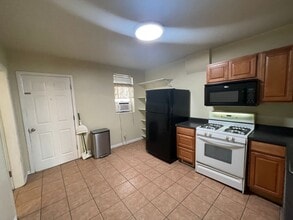 Building Photo - Liberty Park One Bedroom Single Family Home with Huge Yard