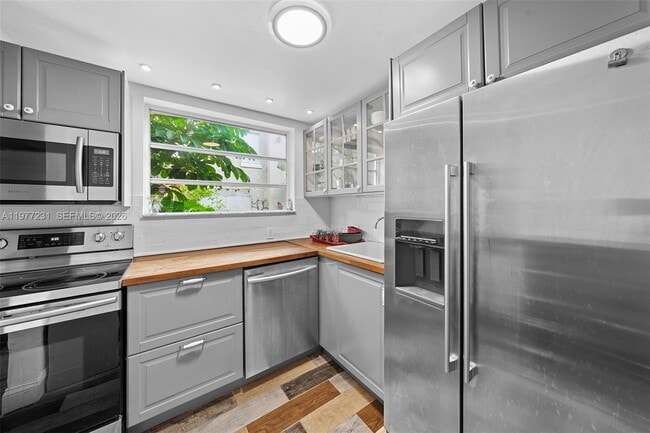 Building Photo - 1211 Pennsylvania Ave