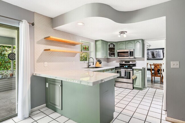Building Photo - 11729 Greenbriar Cir