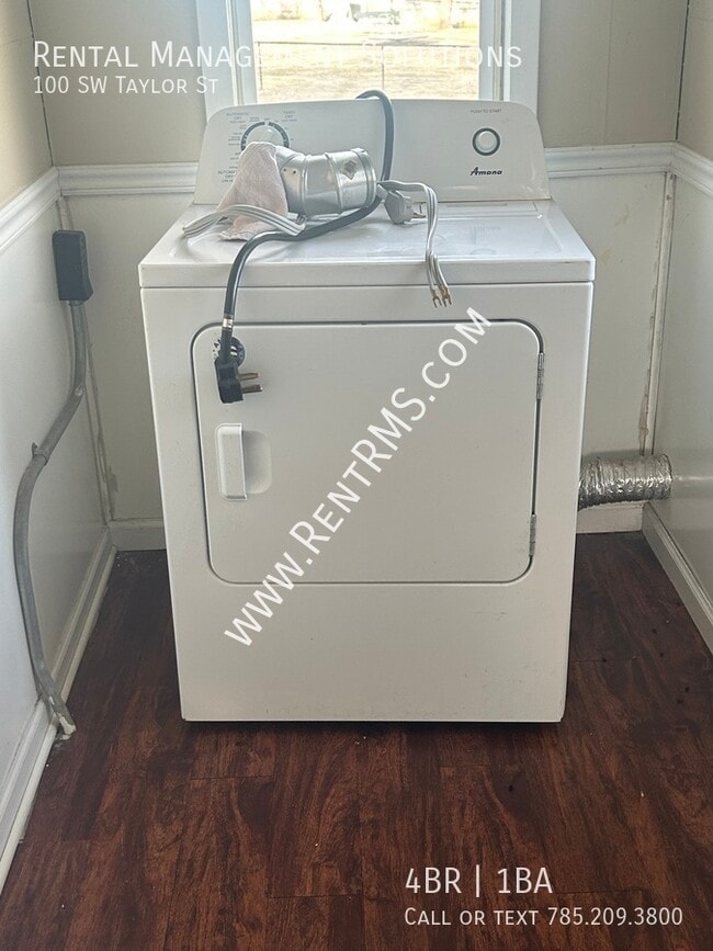 Building Photo - 100 SW Taylor St