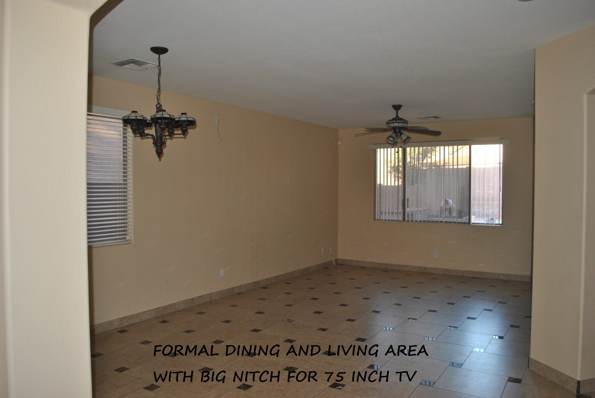 Building Photo - 16519 N 71st Ave
