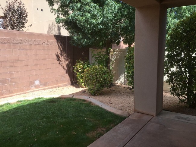 Building Photo - 74 W 100 S