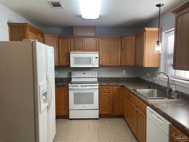 Building Photo - 5067 Serry Ln