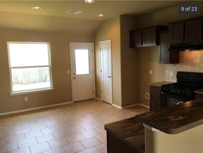 Building Photo - Piedmont Schools - 3/2 - Great Home - 1,48...