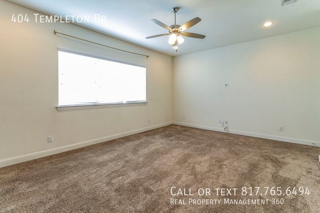 Building Photo - 404 Templeton Dr