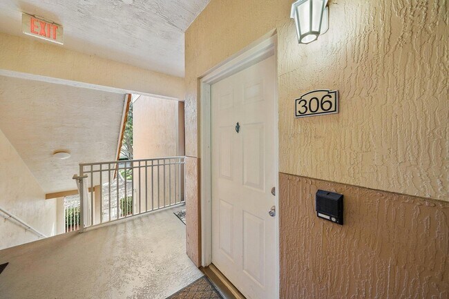 Building Photo - 11011 Legacy Dr