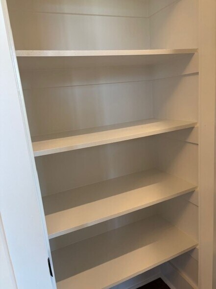 Building Photo - 2420 Stadium Dr