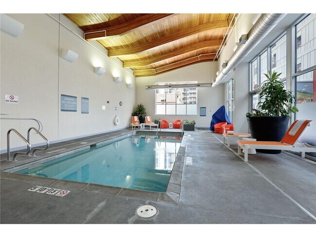 Building Photo - 901 S 2nd St