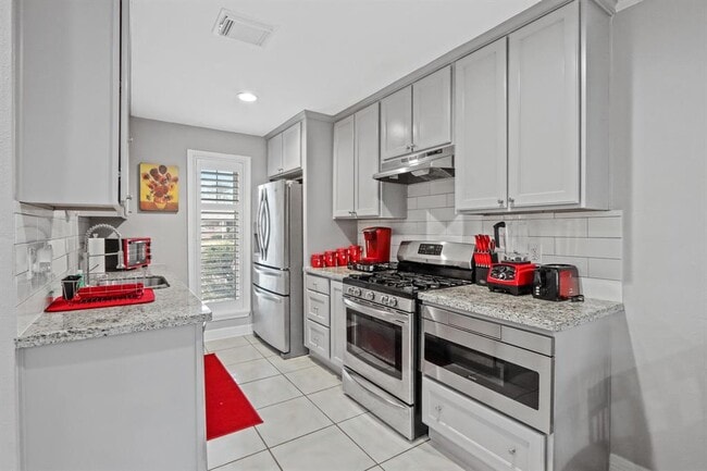 Building Photo - 6311 Bluestone Dr