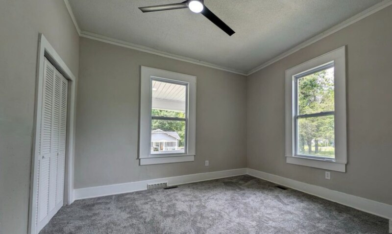 Building Photo - 113 Brawley St