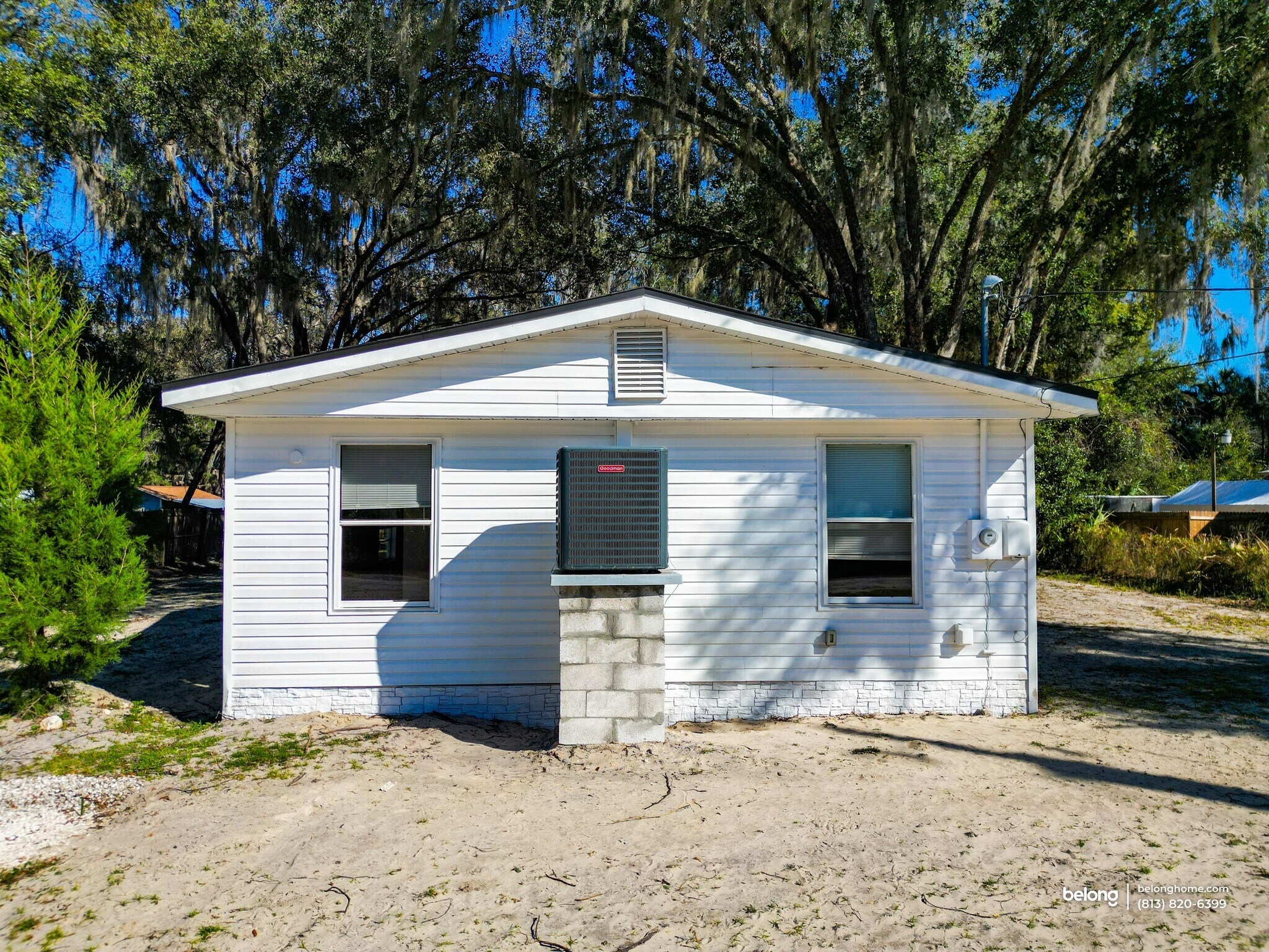 Building Photo - 2211 S Trivet Point