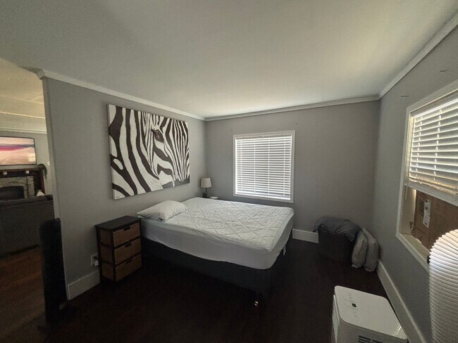 Building Photo - 1743-1745 SE Jackson St