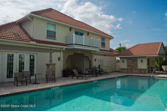 Building Photo - 1475 Isabella Dr