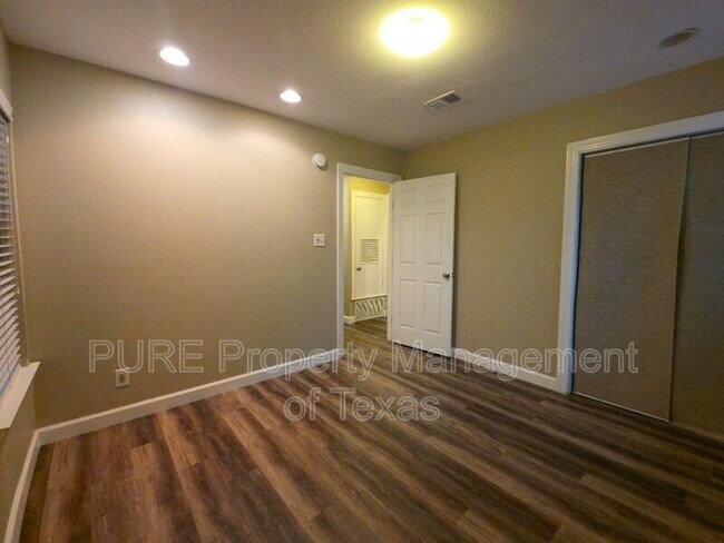 Building Photo - 4707 Philco Dr