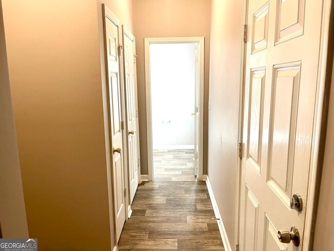 Building Photo - 1550 Eastern Sunrise Ln